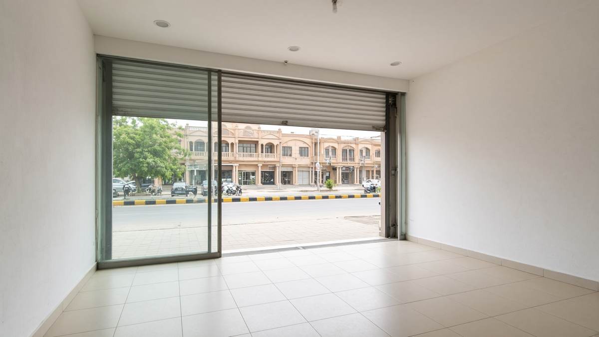 Commercial unit in Bahria Town